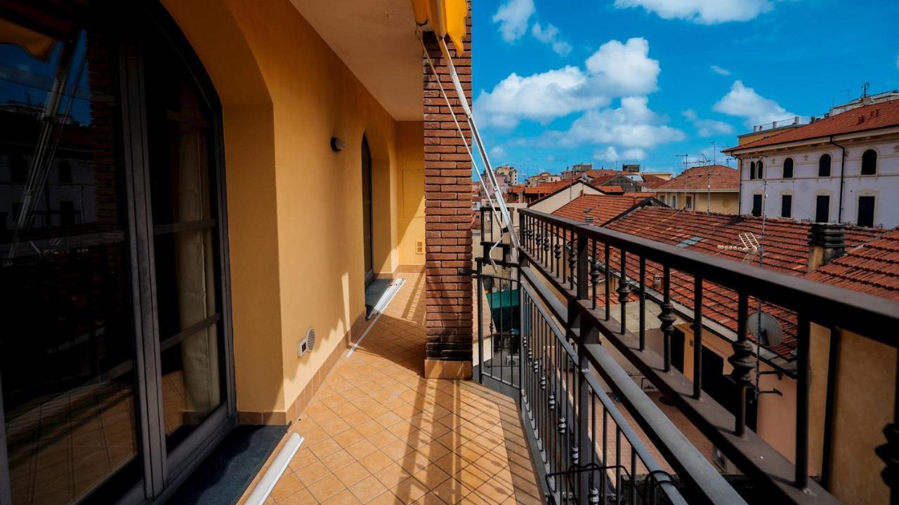 Апартаменти Dei Mille 31 B Альбенга Екстер'єр фото