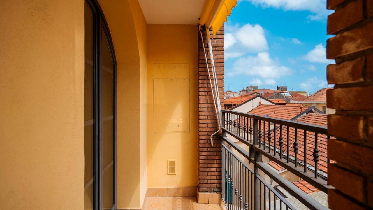 Апартаменти Dei Mille 31 B Альбенга Екстер'єр фото