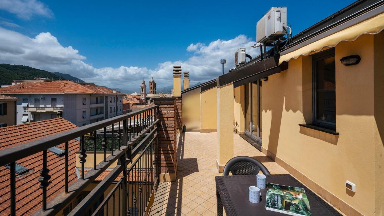 Апартаменти Dei Mille 31 B Альбенга Екстер'єр фото